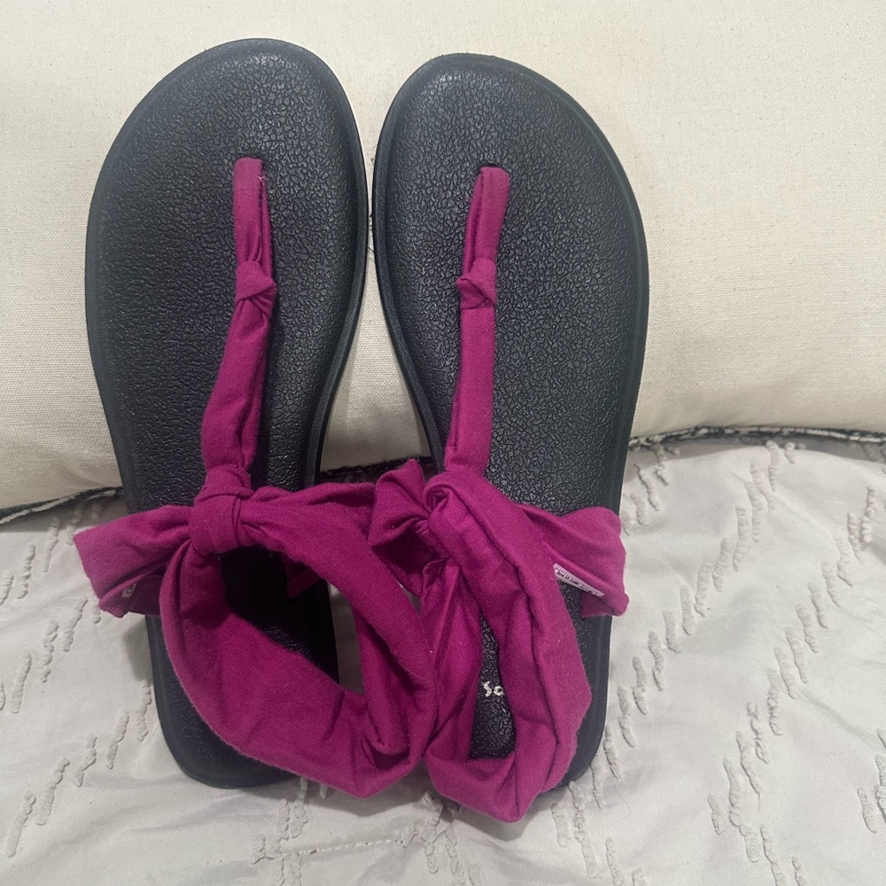 Sanuk Yoga Sandals in Magenta